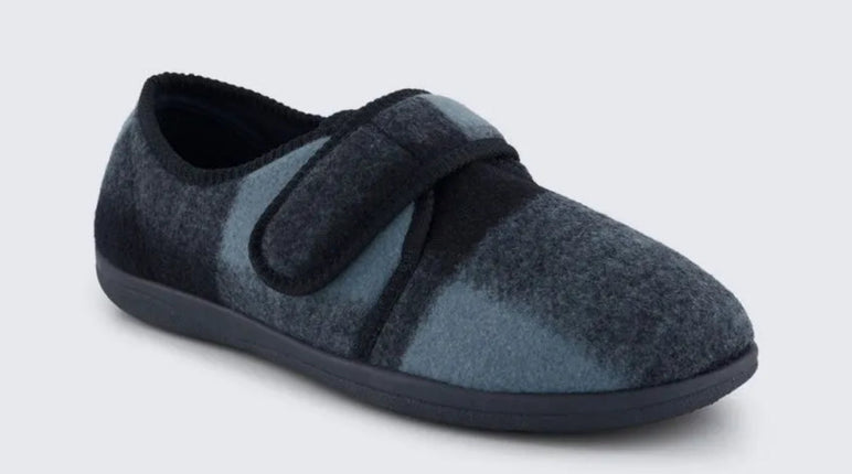 Homyped Ando Mens Memory Foam Slipper in Blue Check Size 8