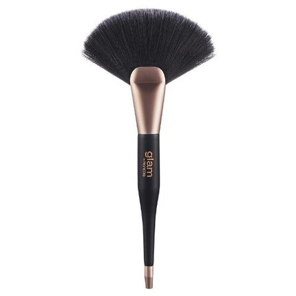 Manicare Glam Highlight/Contour Fan Brush - OhYouLuckyDuck.com.au