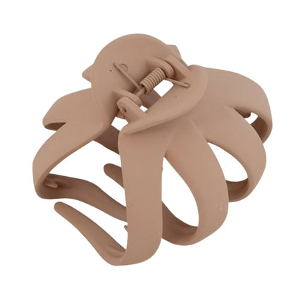 Mae Large Octopus Clip Matte Tan