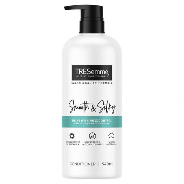 Tresemmé Smooth & Silky Conditioner With Sunflower Seed Oil & Vitamin A 940mL - OhYouLuckyDuck.com.au