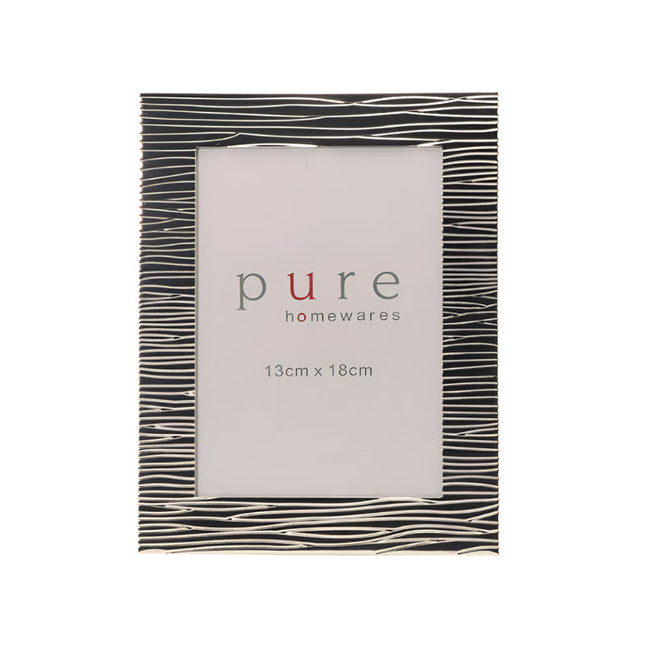 Erica Silver Grained Frame 18X13