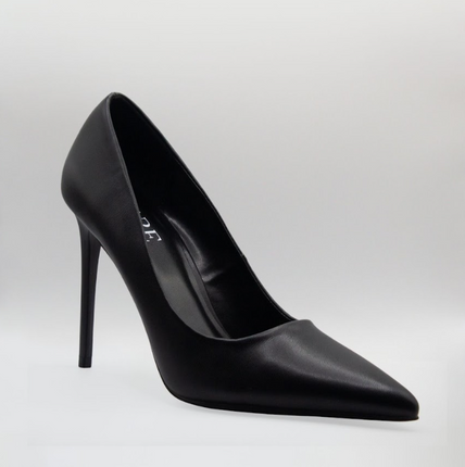 Laure 10cm Closed High Heel Black