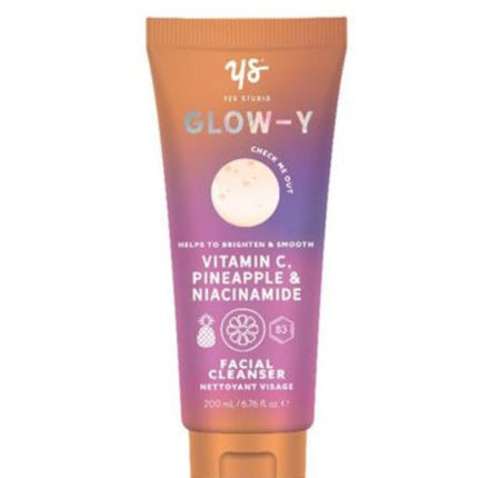 Yes Studio 200ml Facial Cleanser - Vitamin C, Pineapple & Niacinamide