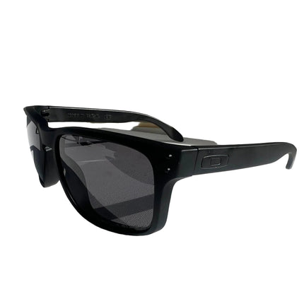 Gibson Eyewear Shoreline Polarised Sunglasses Matt Black