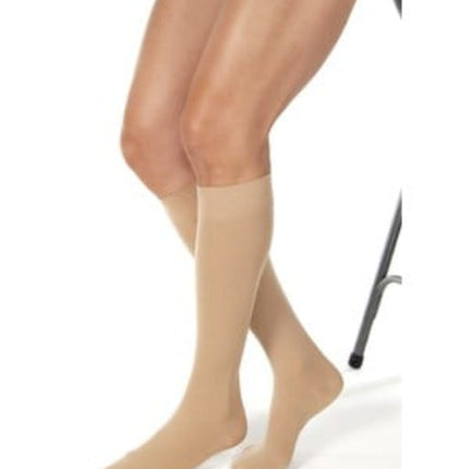 Jobst Relief Knee Closed Toe Biege 15-20 Small